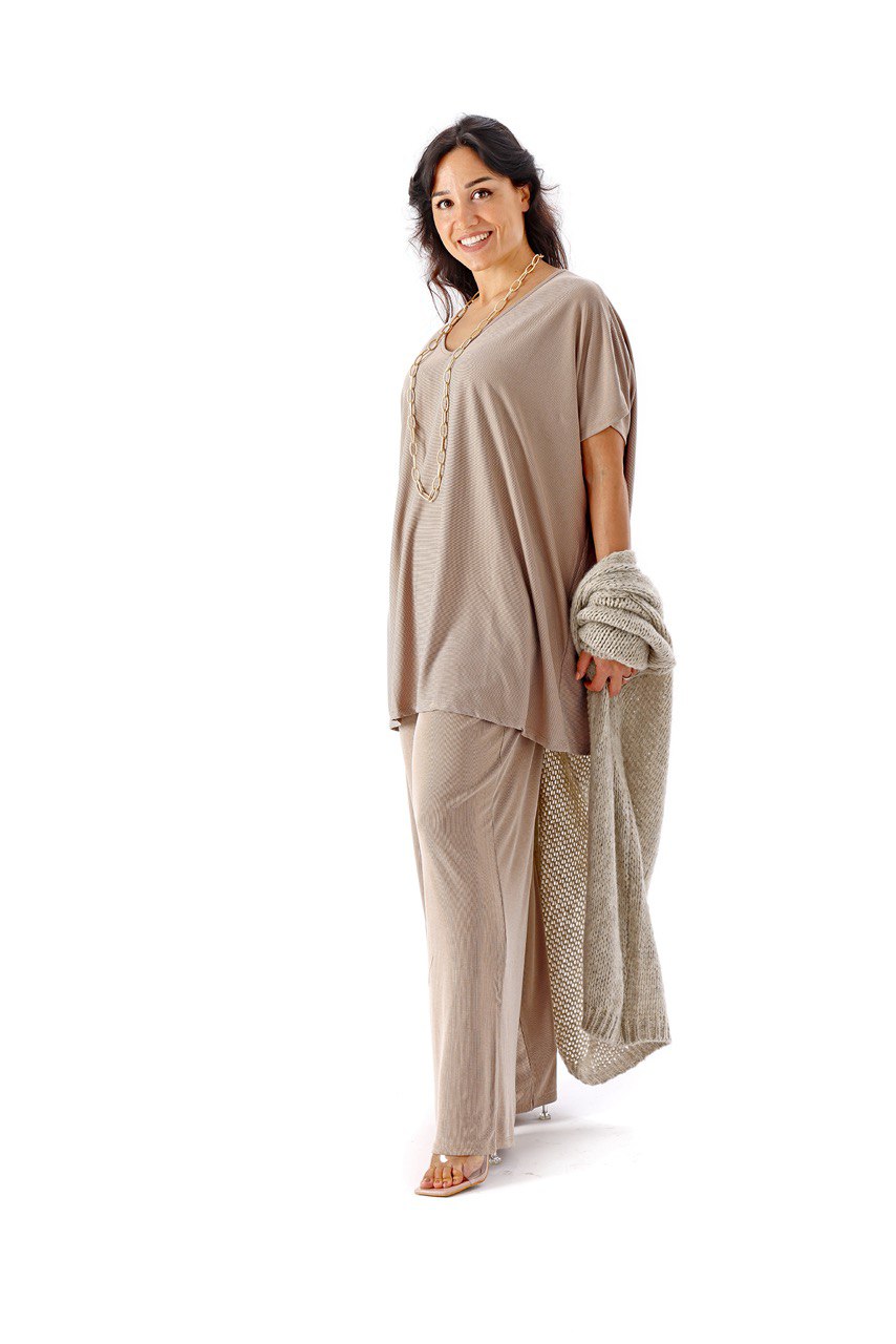 Completo Giusi maglia manica corta e pantalone in viscosa