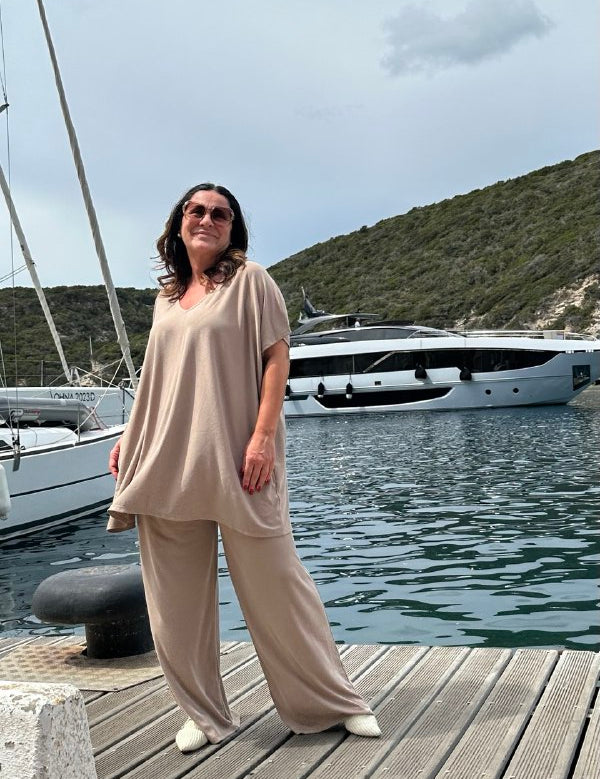 Completo Giusi maglia manica corta e pantalone in viscosa