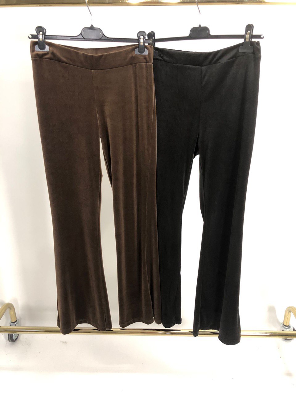Pantalone in ciniglia con elastico in vita