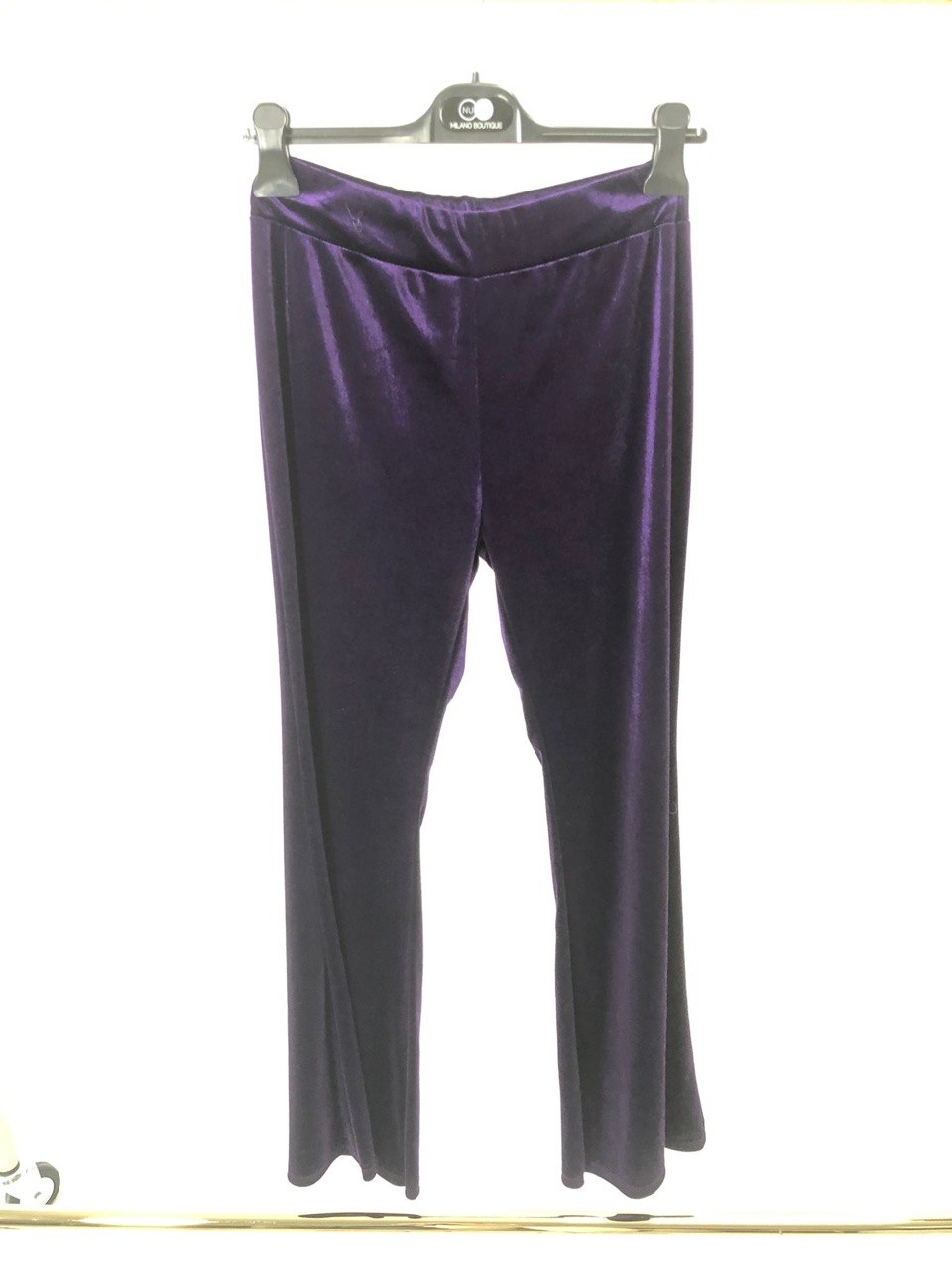Pantalone in velluto modello flare