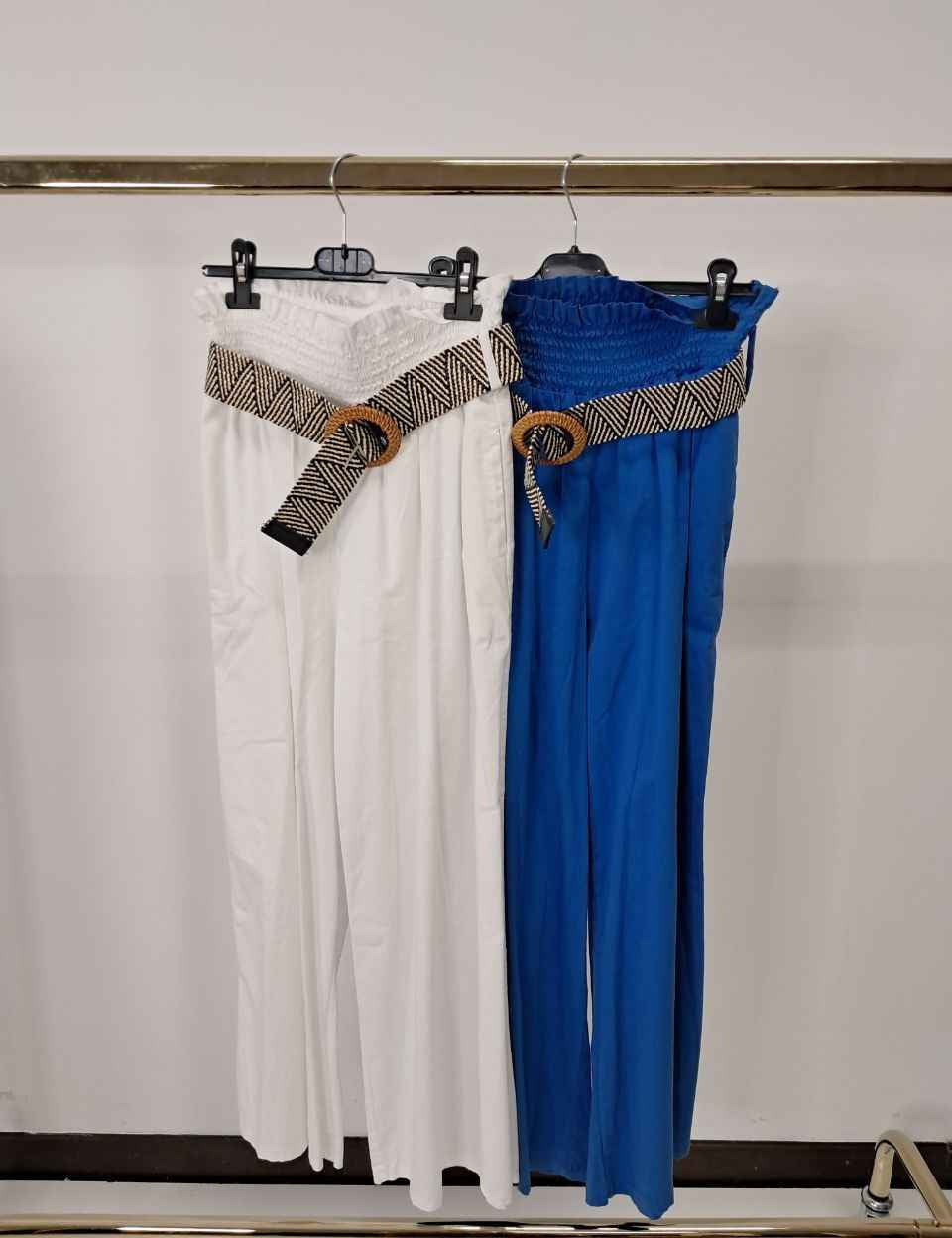 Pantalone con cintura