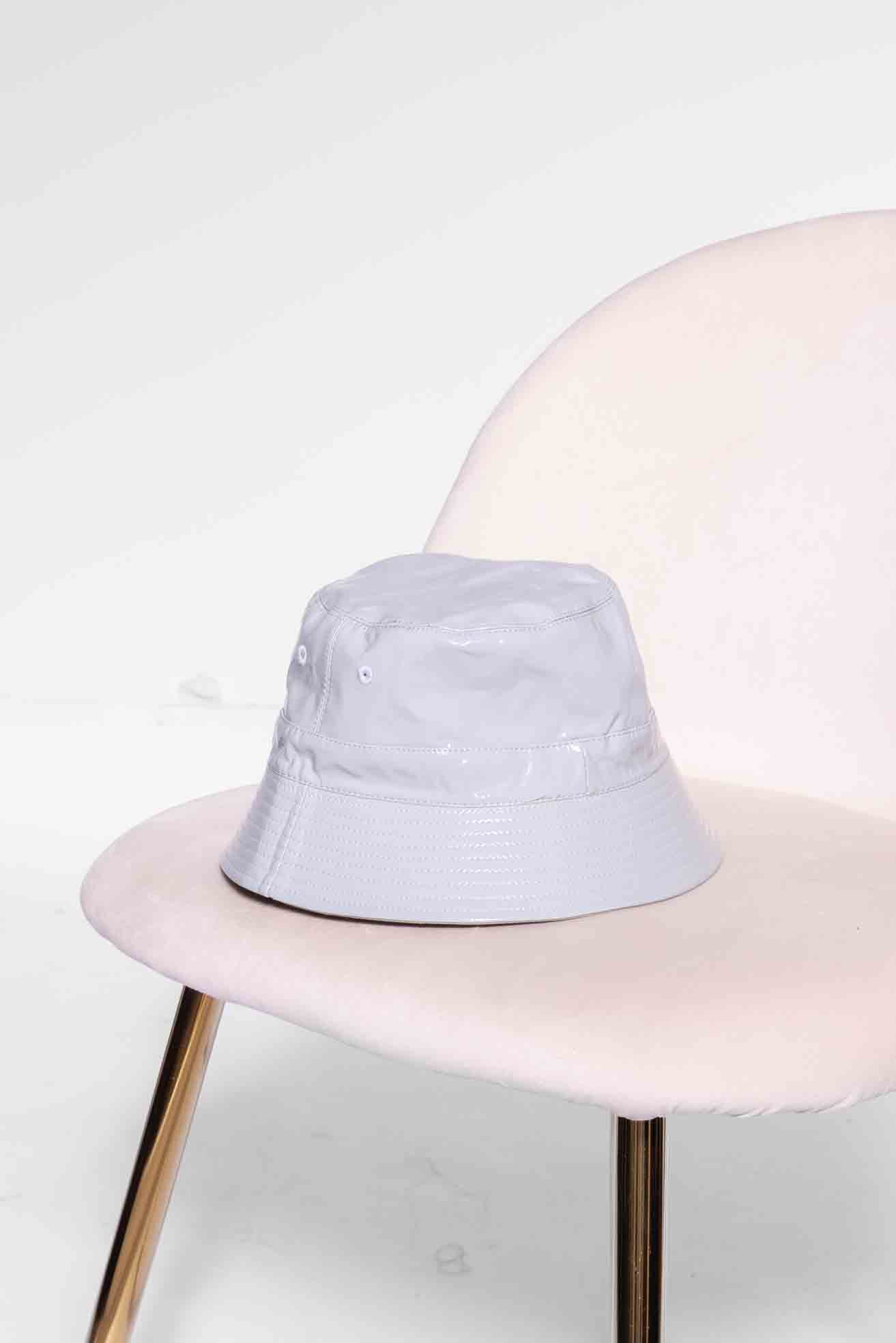 Cappello Numa anti pioggia in vernice