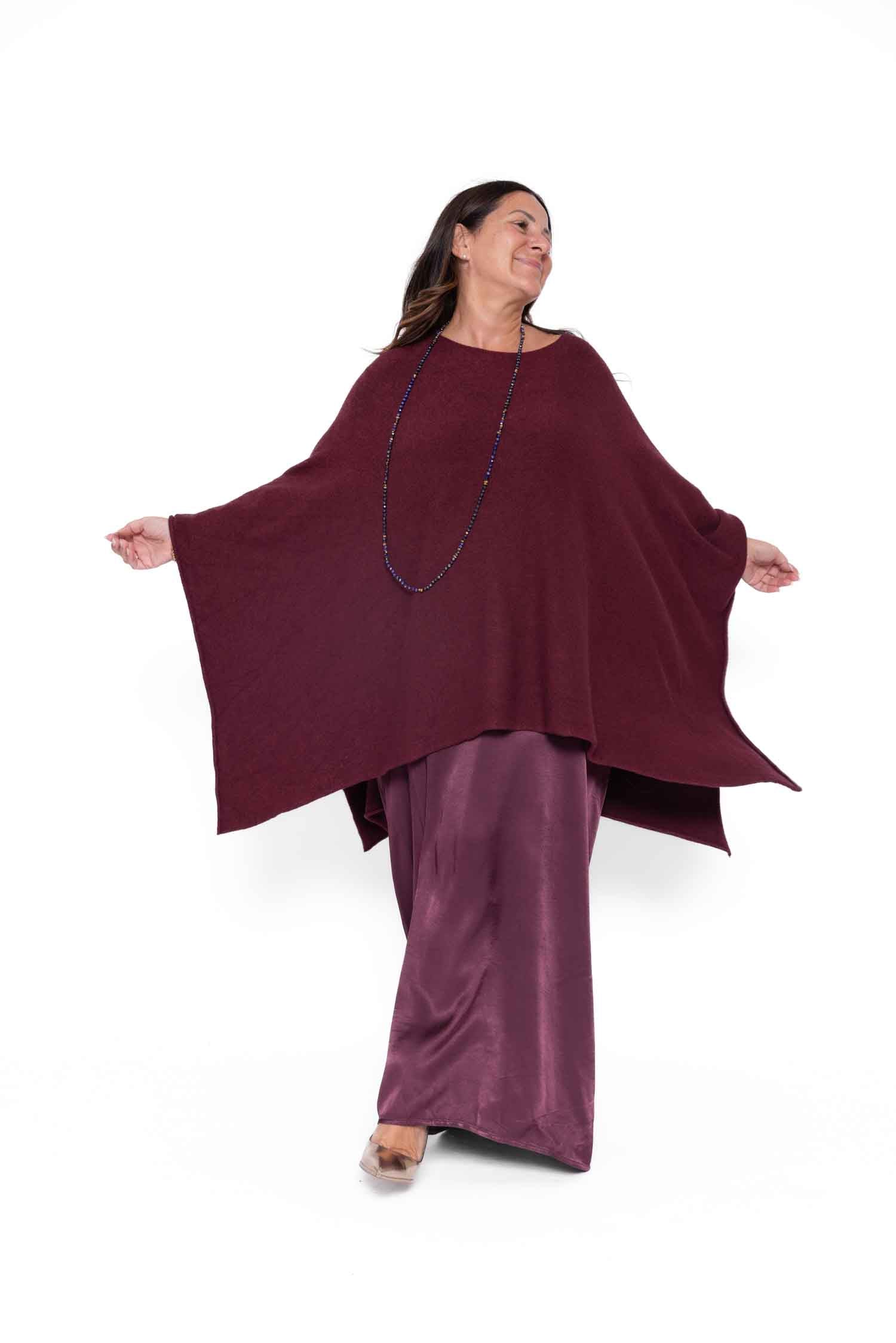 Completo vestito Flora con mantella Regina