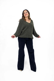 Maglia bouclè scollo a V