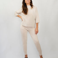 Complete shirt with 3/4 sleeves and trousers with pockets